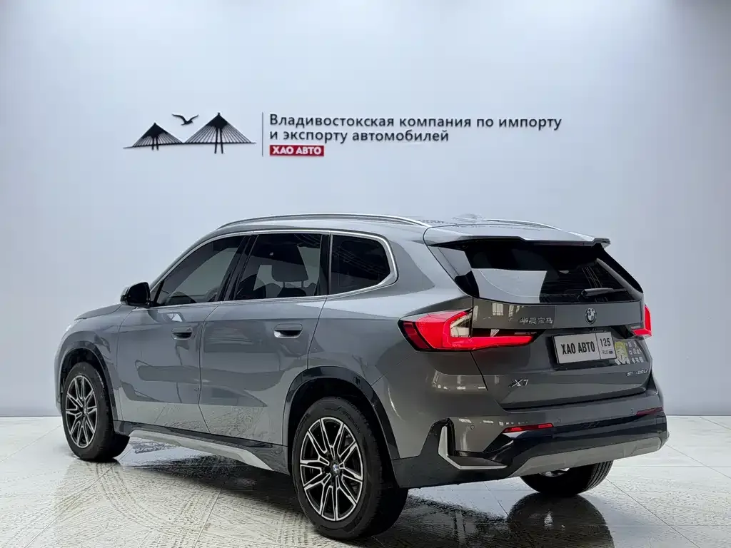 BMW X1 — фото 5