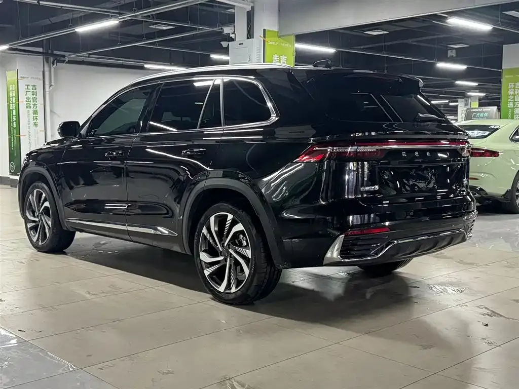 Geely Xingyue L — фото 10