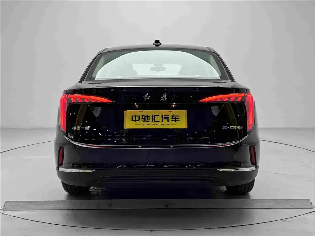 Hongqi E-QM5 — фото 5
