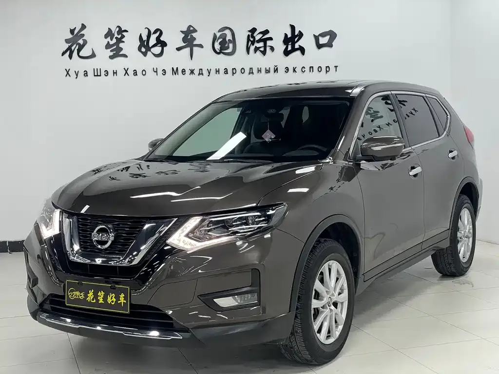 Nissan X-Trail — фото 1
