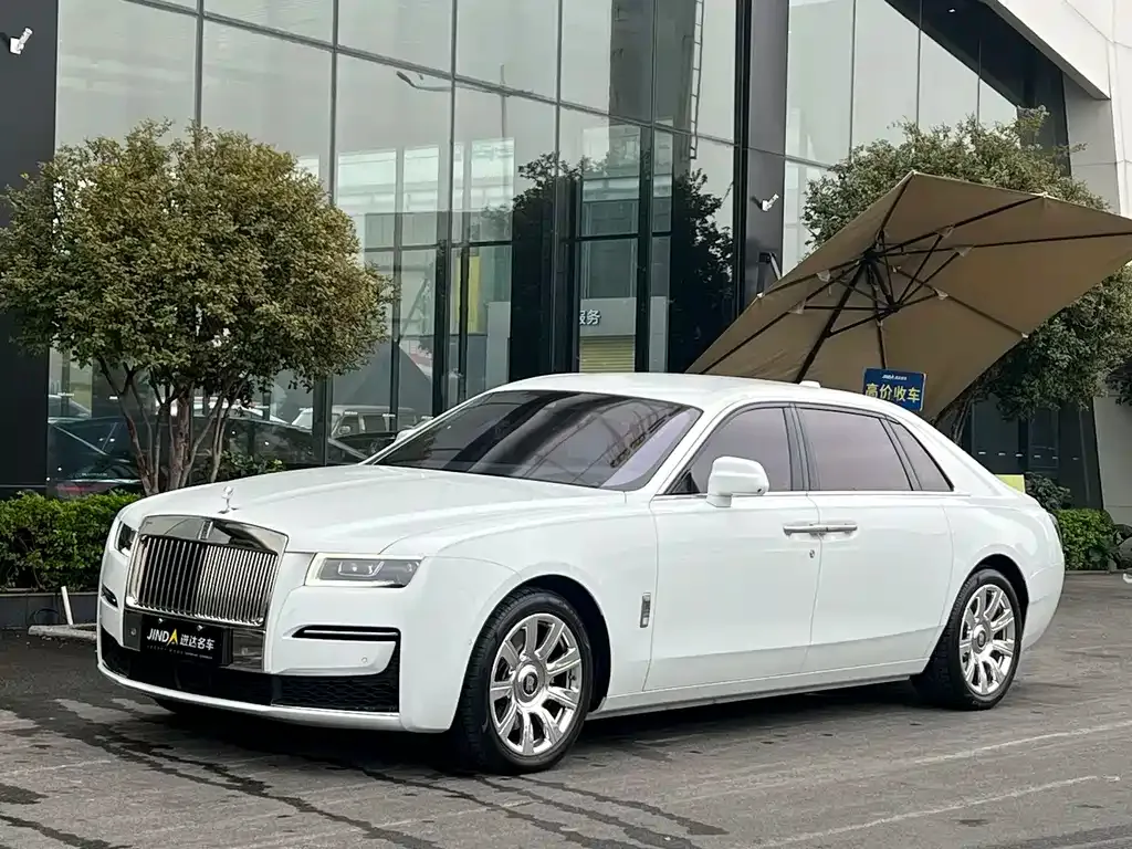 Rolls-Royce Ghost — фото 1
