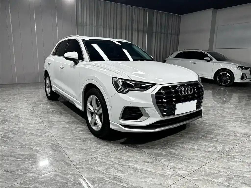 Audi Q3 — фото 4