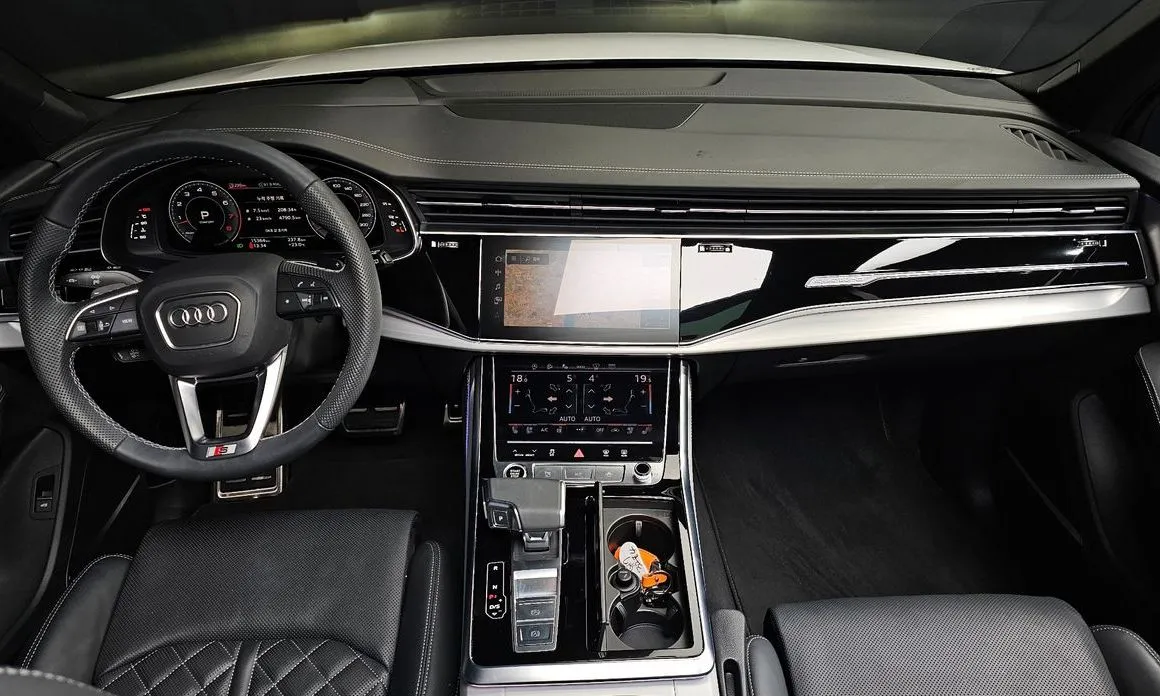 Audi Q7 2022 из KR, фото 3