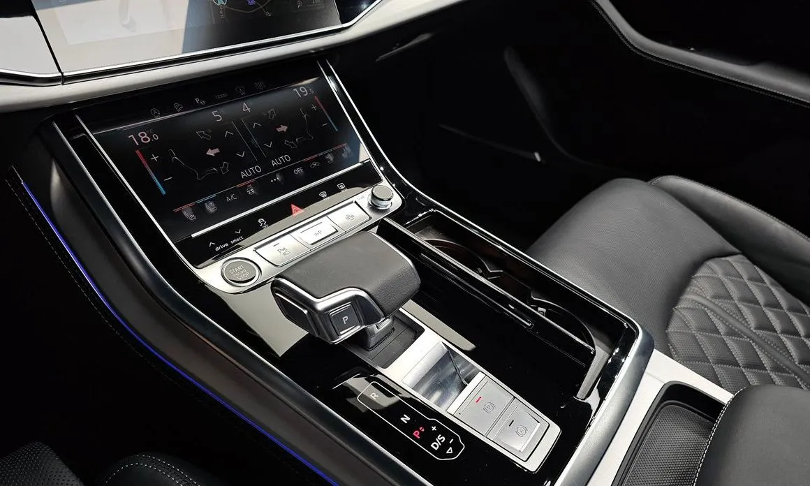 Audi Q7 2022 из KR, фото 5