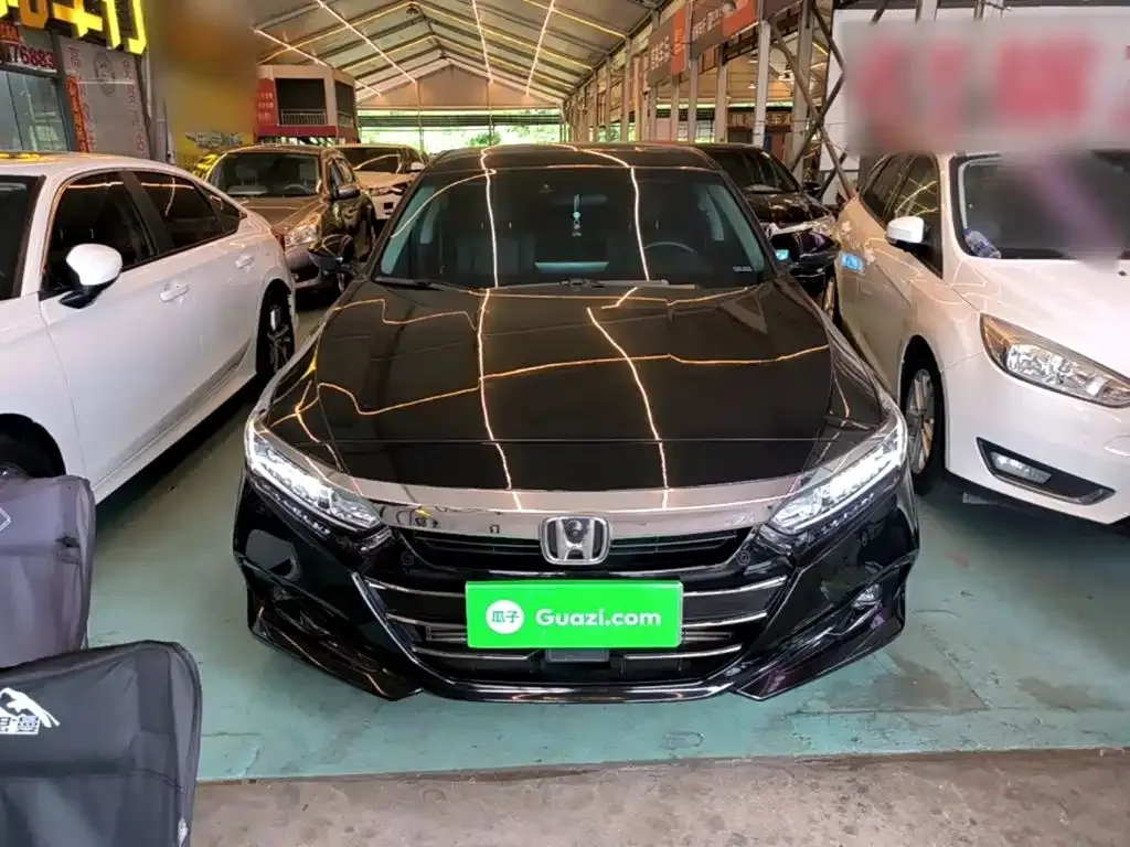 Honda Accord — фото 10
