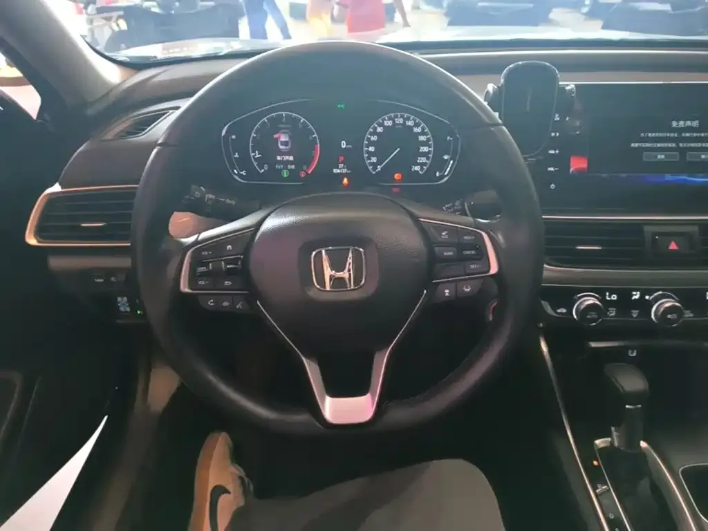 Honda Accord — фото 3