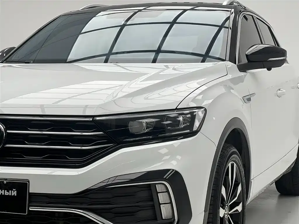 Volkswagen T-Roc — фото 8