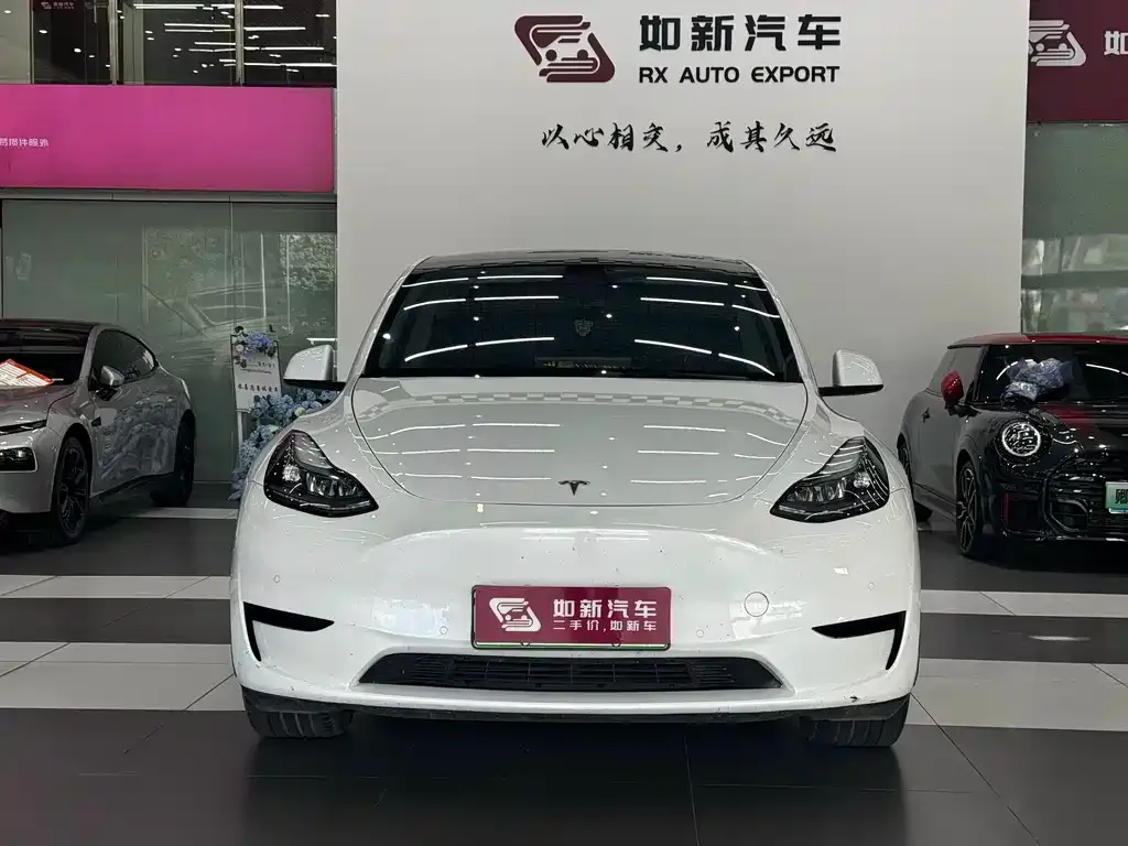Tesla Model Y — фото 9