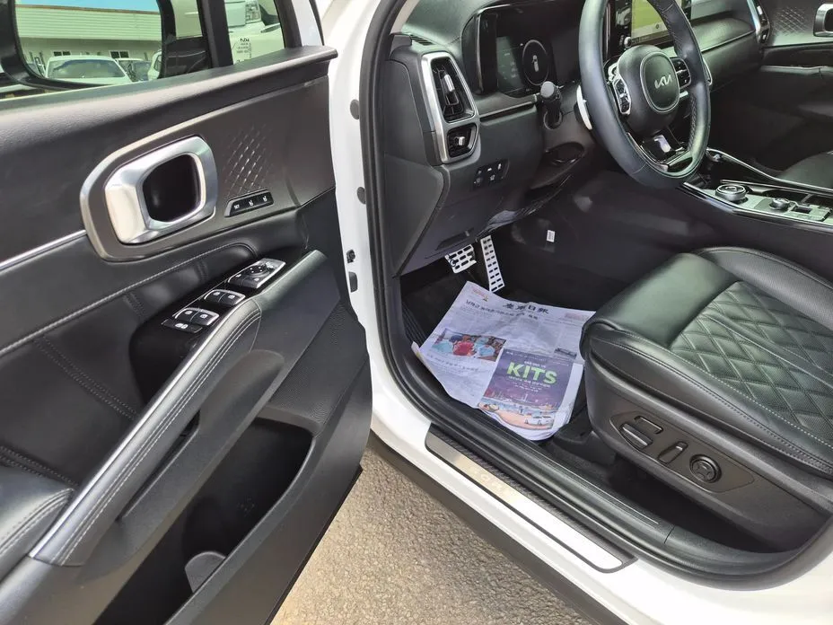 Kia Sorento — фото 6
