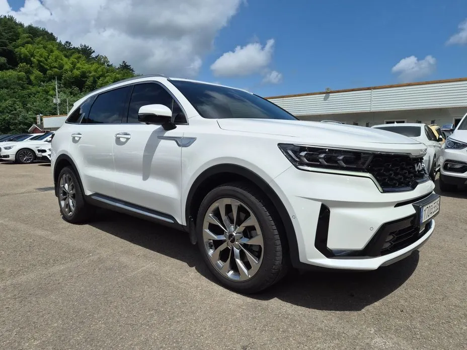 Kia Sorento — фото 7