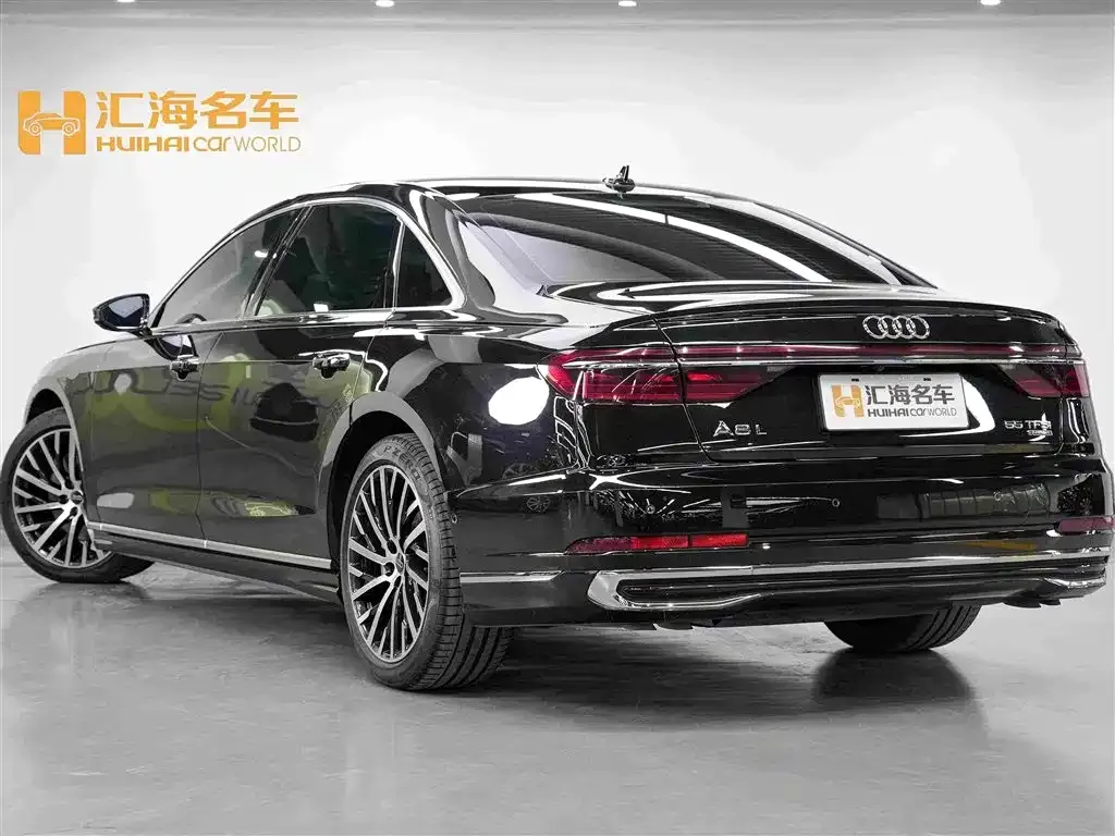Audi A8 — фото 10