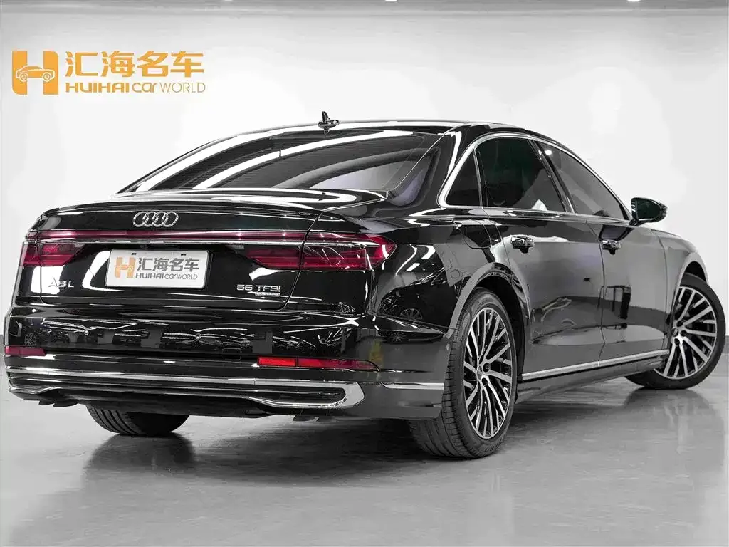 Audi A8 — фото 2