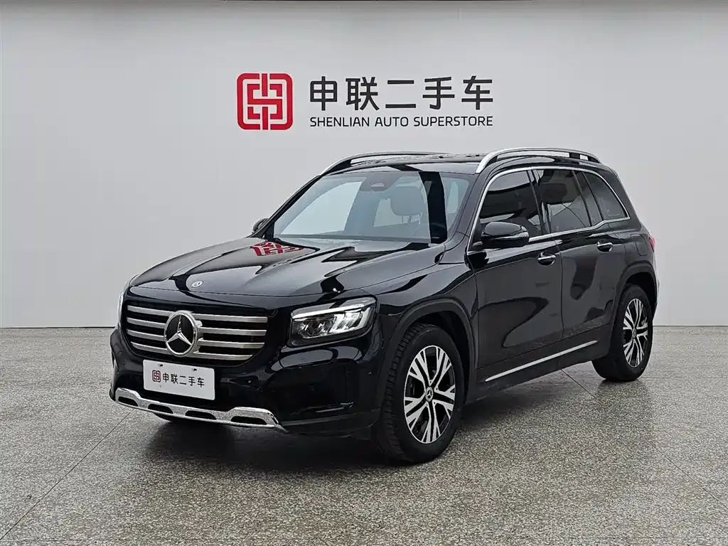Mercedes-Benz GLB — фото 1