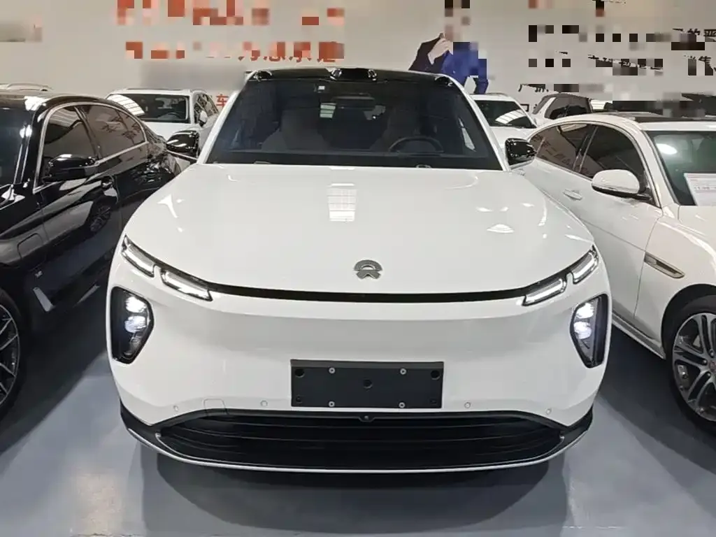 NIO EC6 — фото 10