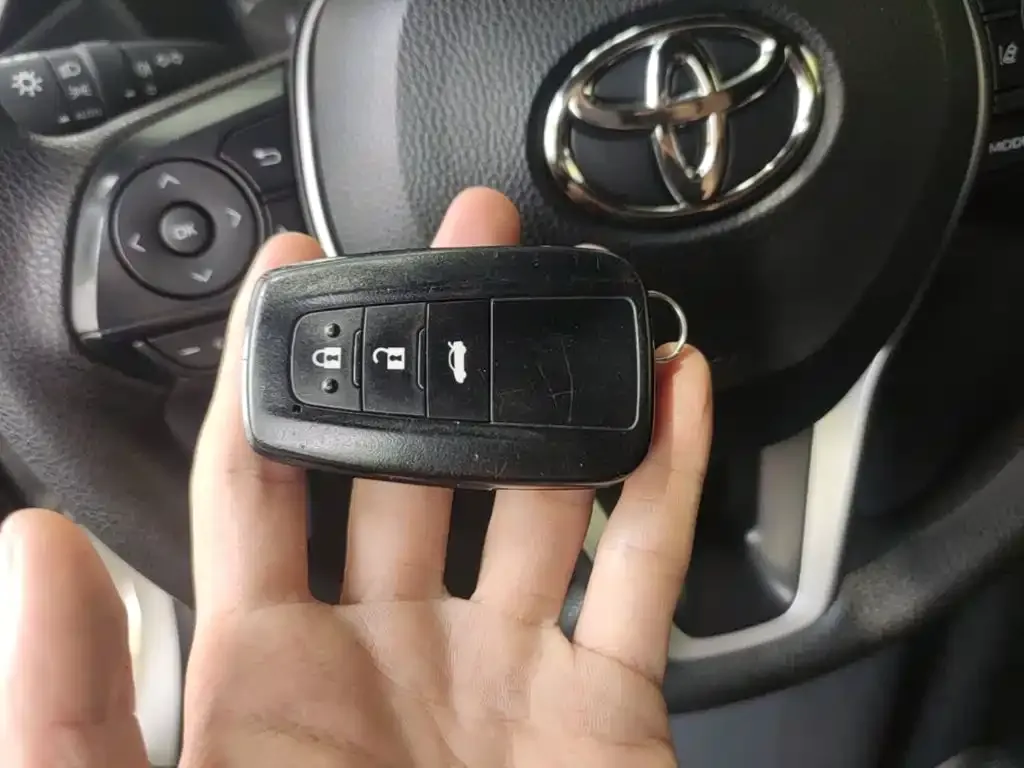Toyota Levin 2024 из CN, фото 2