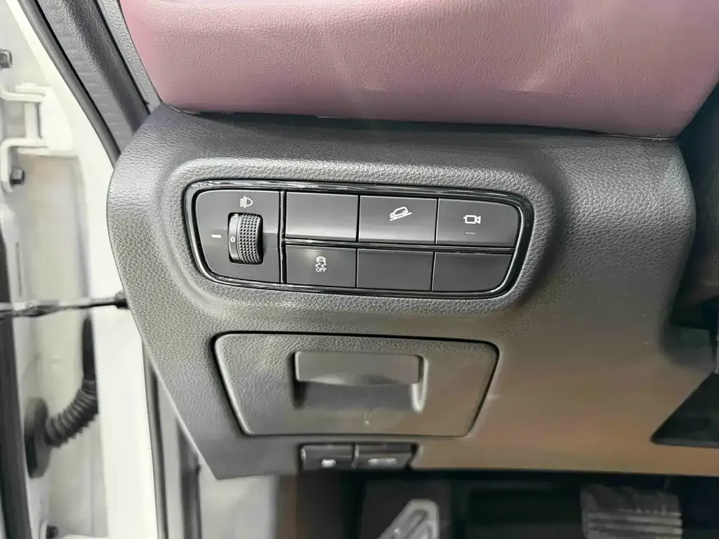 GAC Motor Trumpchi M6 — фото 3