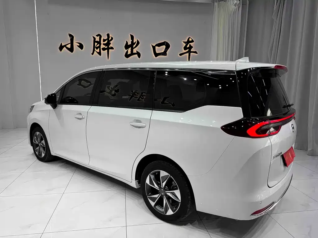 GAC Motor Trumpchi M6 — фото 9