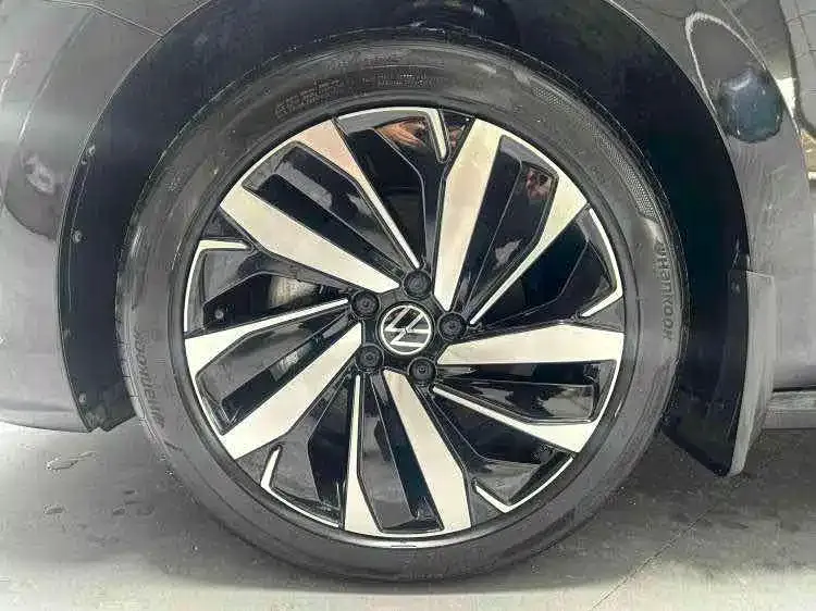 Volkswagen Passat — фото 3
