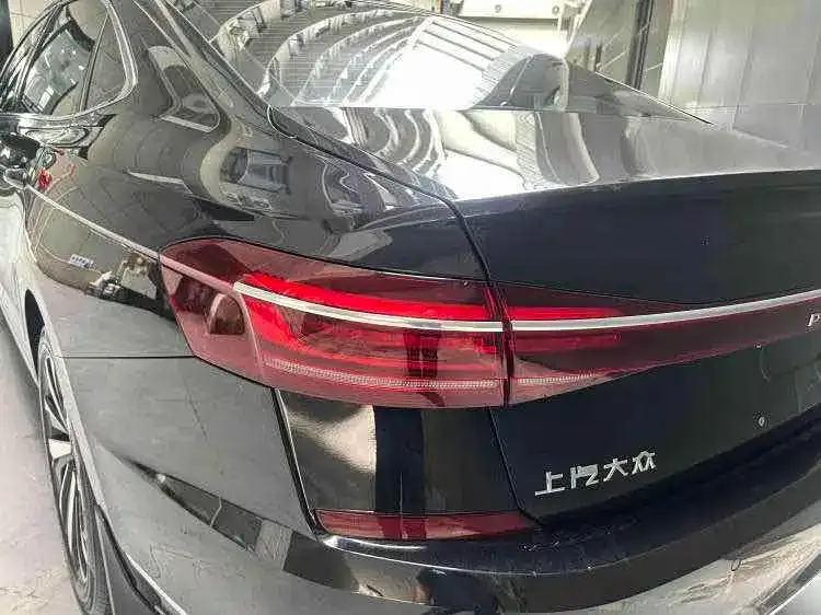 Volkswagen Passat — фото 8