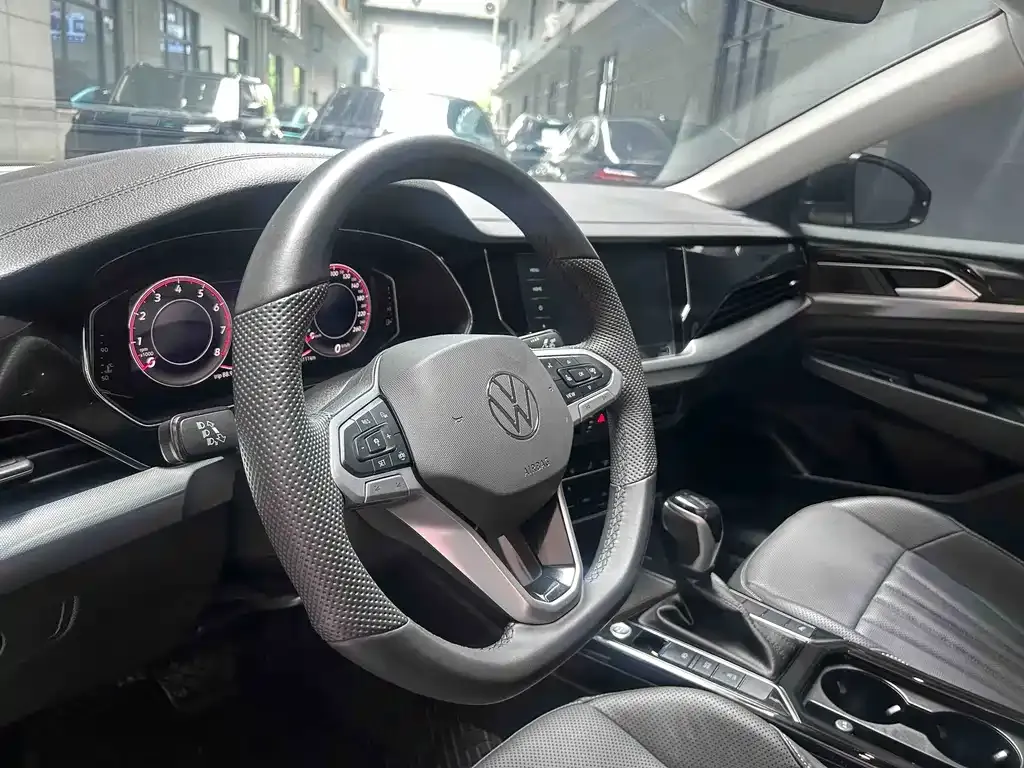 Volkswagen Passat — фото 2