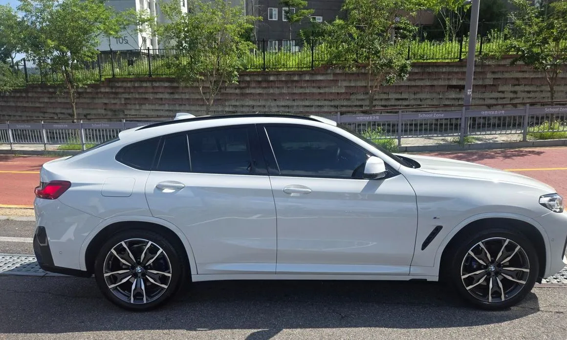 BMW X4 — фото 7