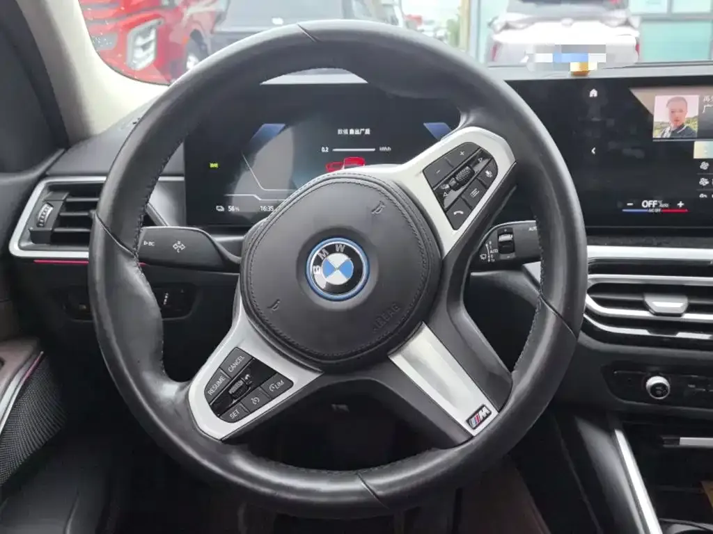 BMW i3 — фото 7