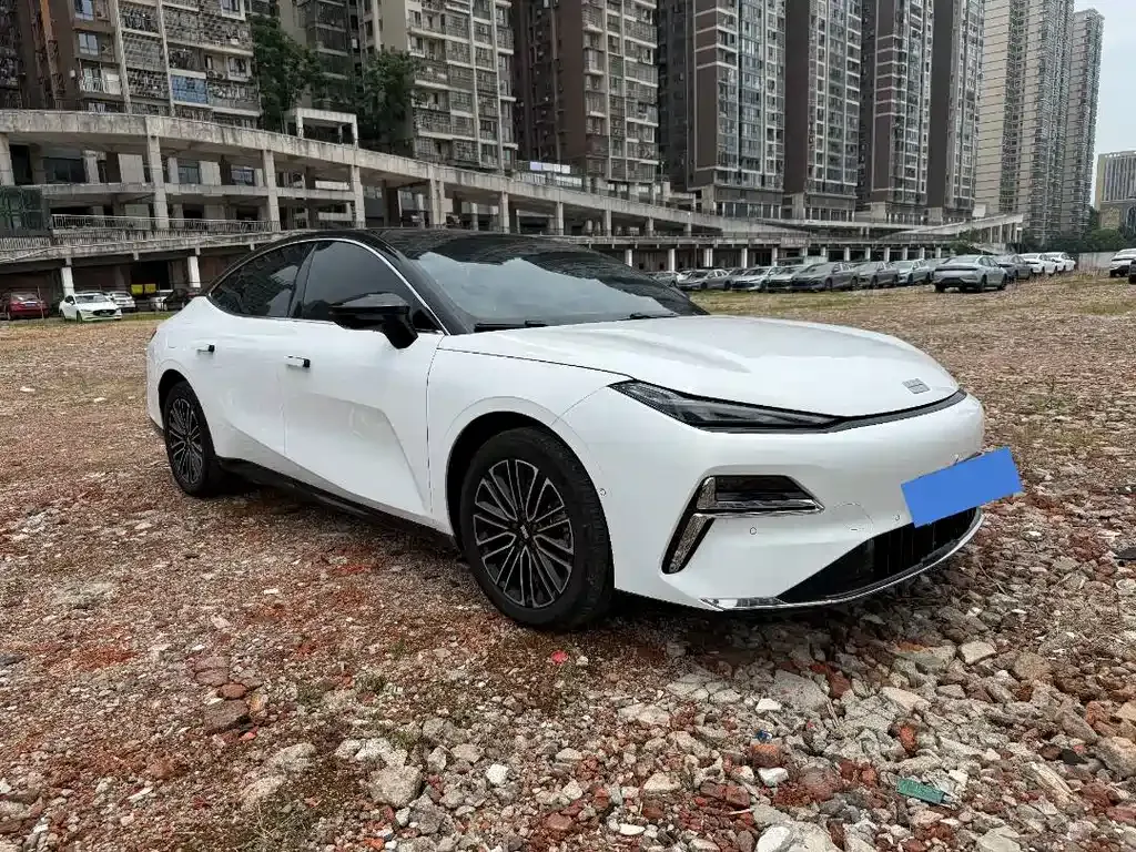 Geely Galaxy Xingyao 8 2025 из CN, фото 10