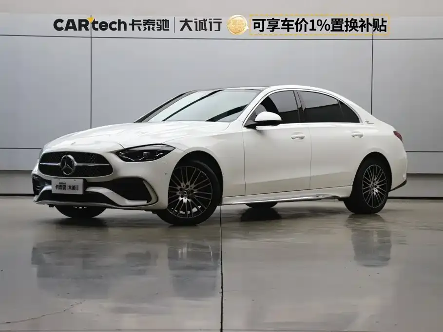 Mercedes-Benz C-Class — фото 1