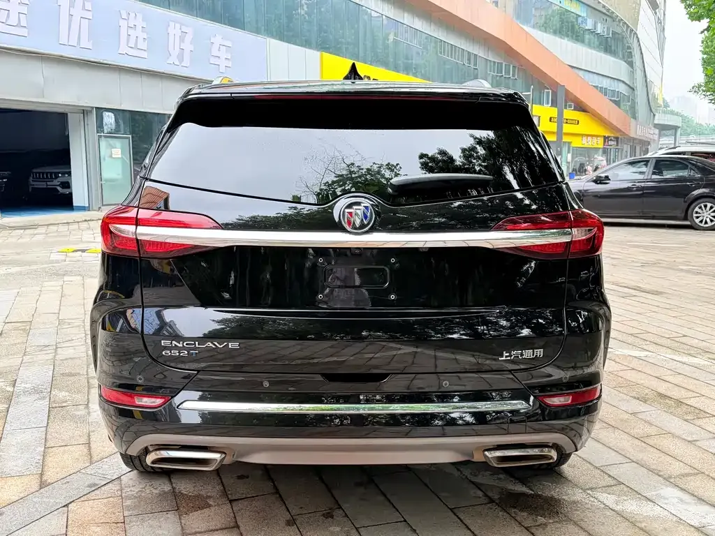 Buick Enclave — фото 4