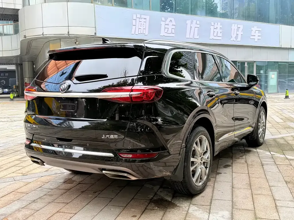 Buick Enclave — фото 3