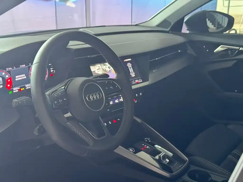 Audi A3 — фото 2