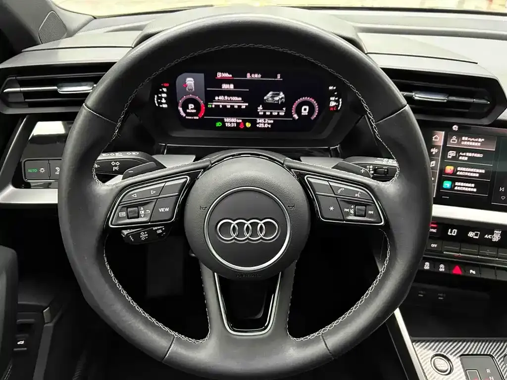 Audi A3 — фото 2