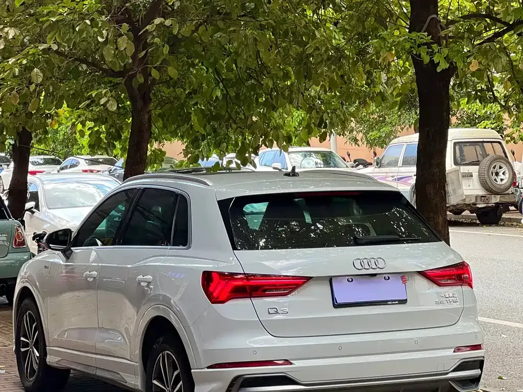Audi Q3 2022 из CN, фото 10