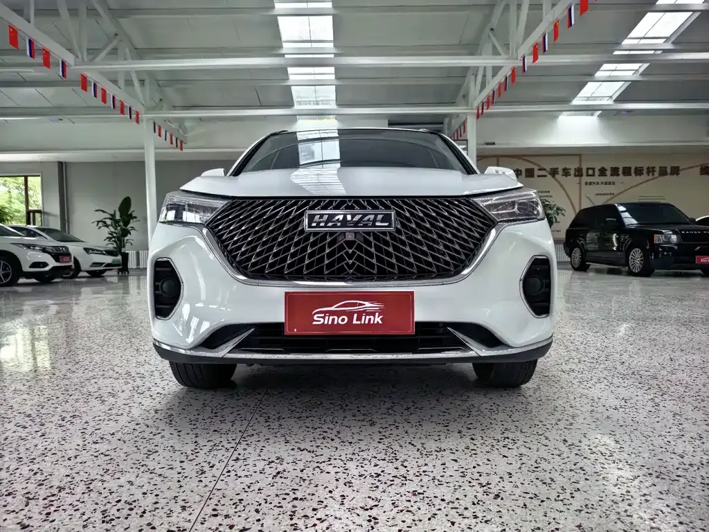 Haval M6 — фото 10