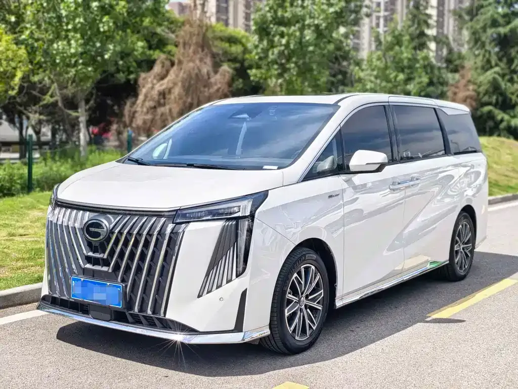 GAC Motor Trumpchi M8 — фото 1