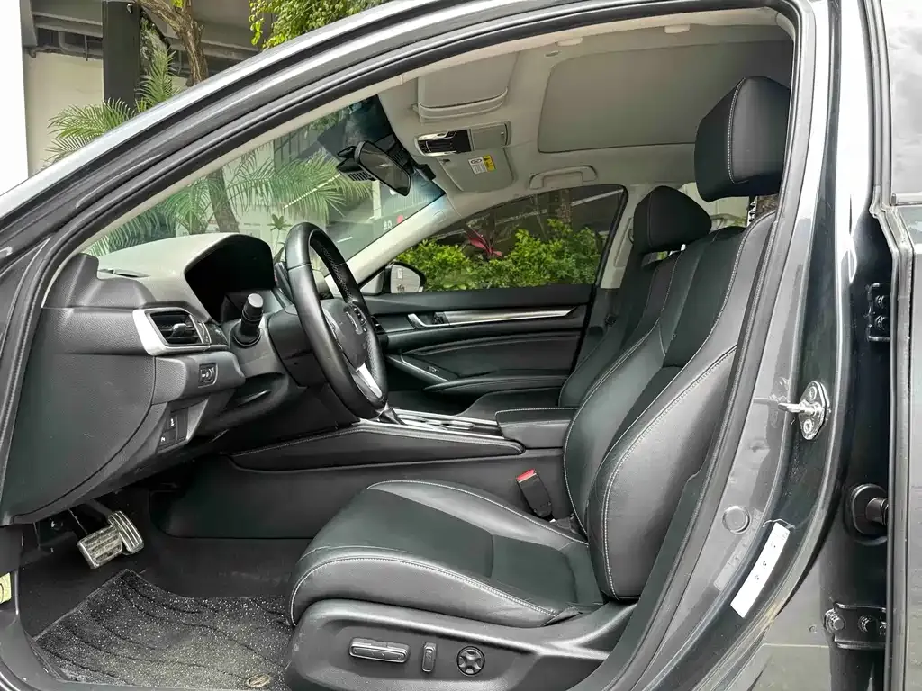 Honda Accord — фото 3