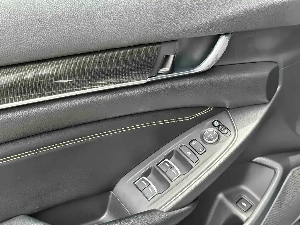 Honda Accord — фото 5