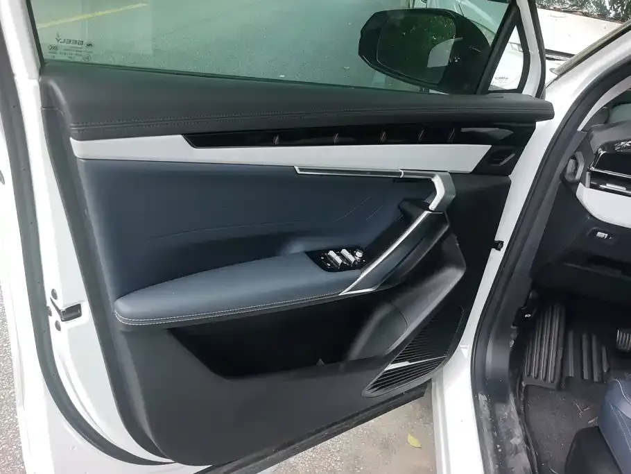 Geely Boyue L 2024 из CN, фото 6