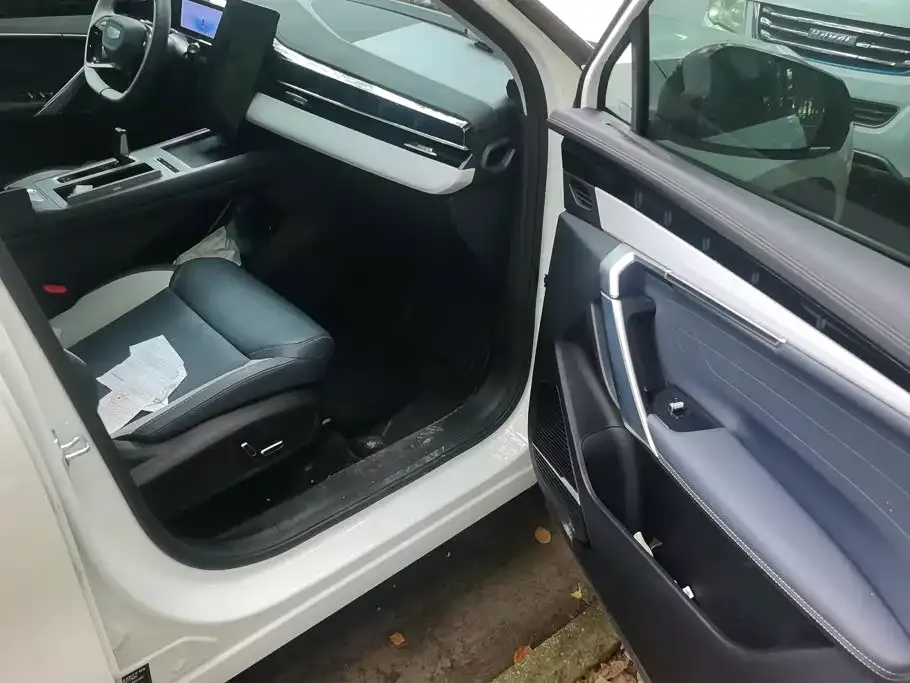 Geely Boyue L 2024 из CN, фото 10
