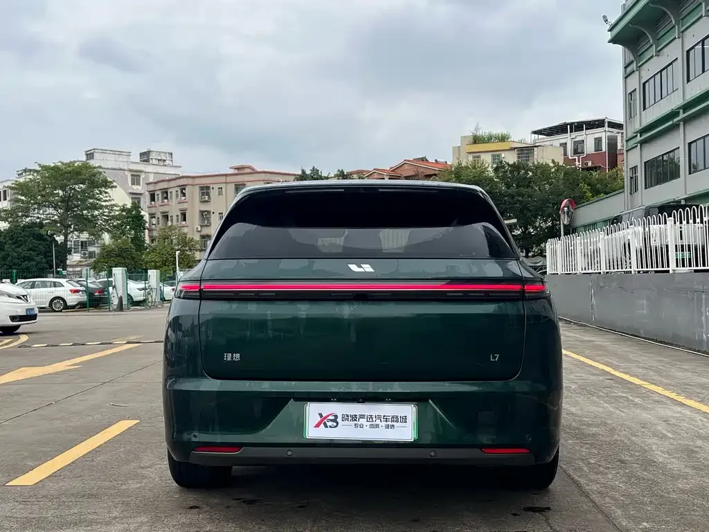 Li Auto L7 — фото 9
