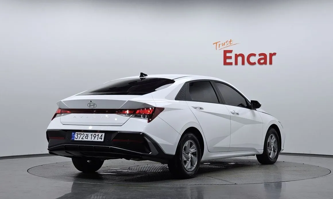 Hyundai AVANTE — фото 4