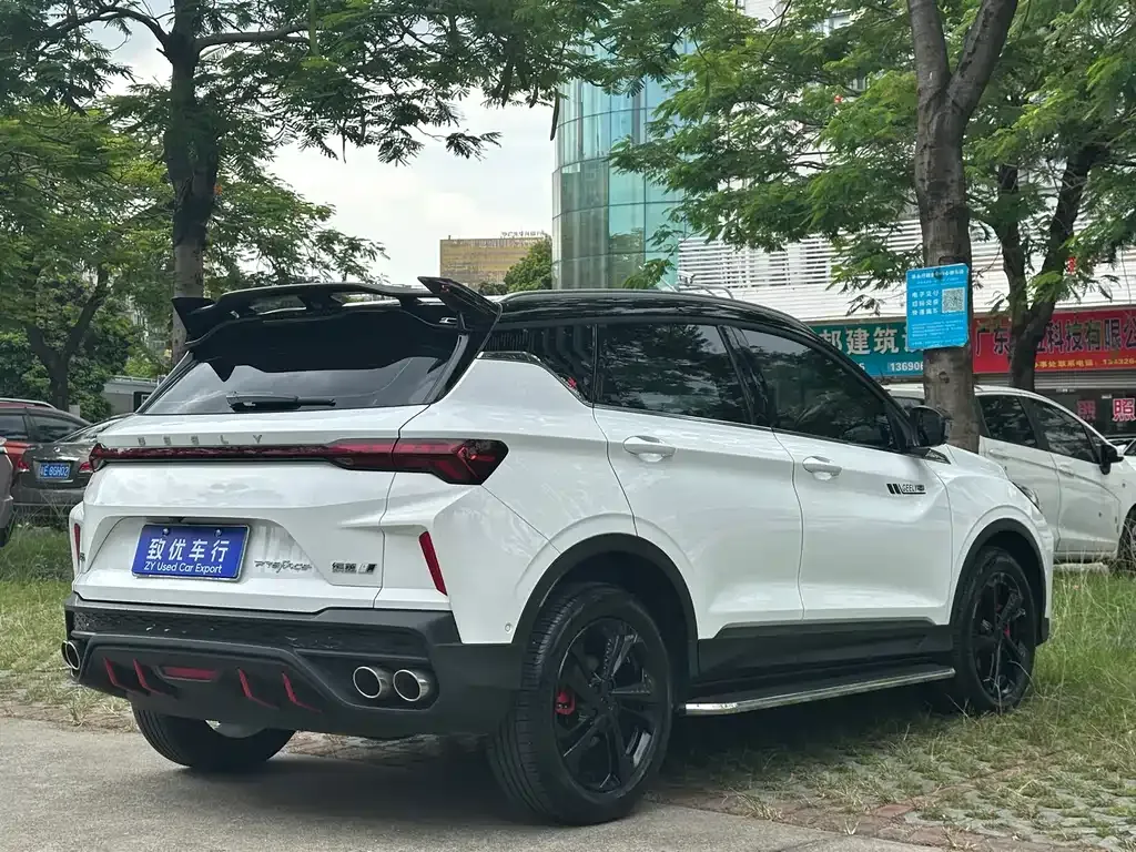Geely Binyue — фото 10