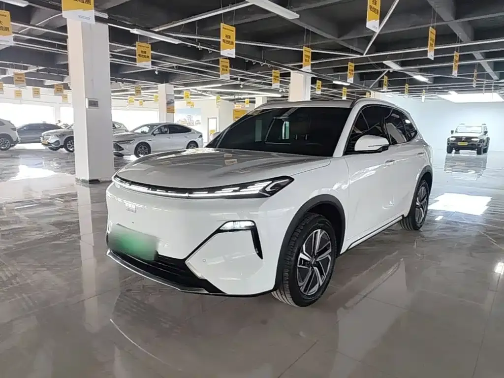 Geely Galaxy Xingjian 7 — фото 1