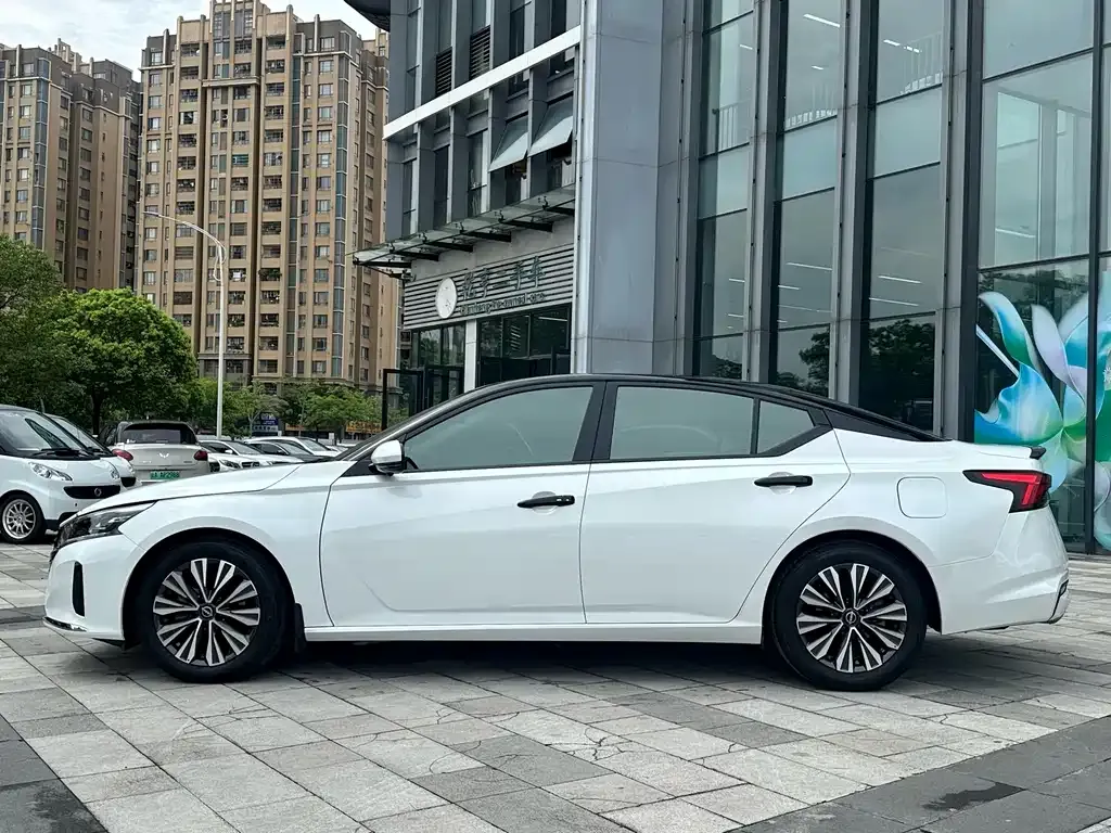 Nissan Teana — фото 4
