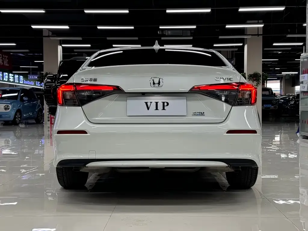 Honda Civic — фото 8