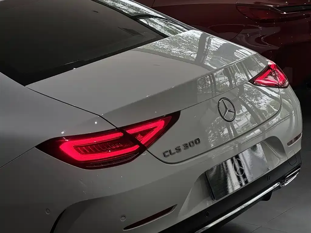 Mercedes-Benz CLS — фото 3