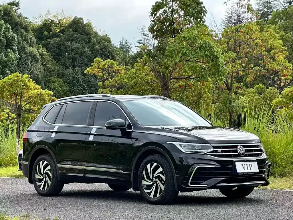 Volkswagen Tiguan L — фото 5