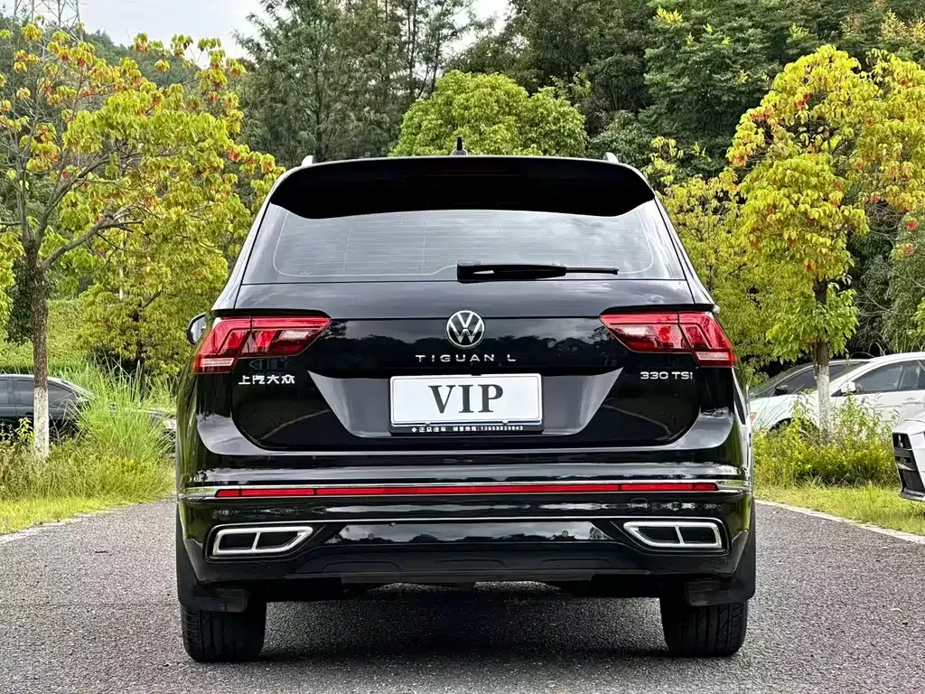 Volkswagen Tiguan L — фото 9