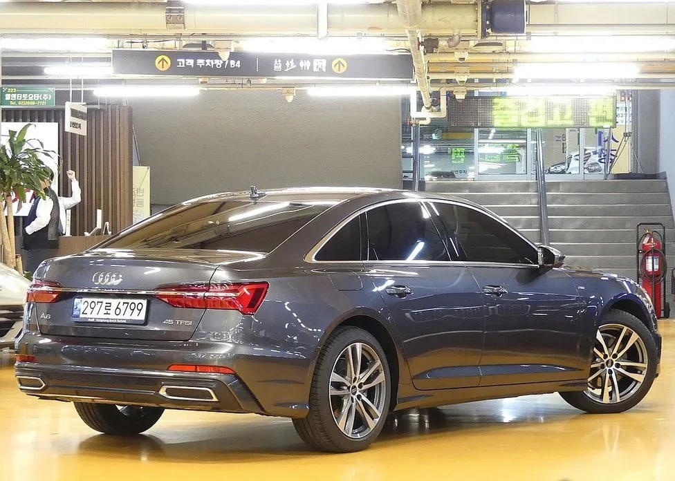 Audi A6 — фото 9