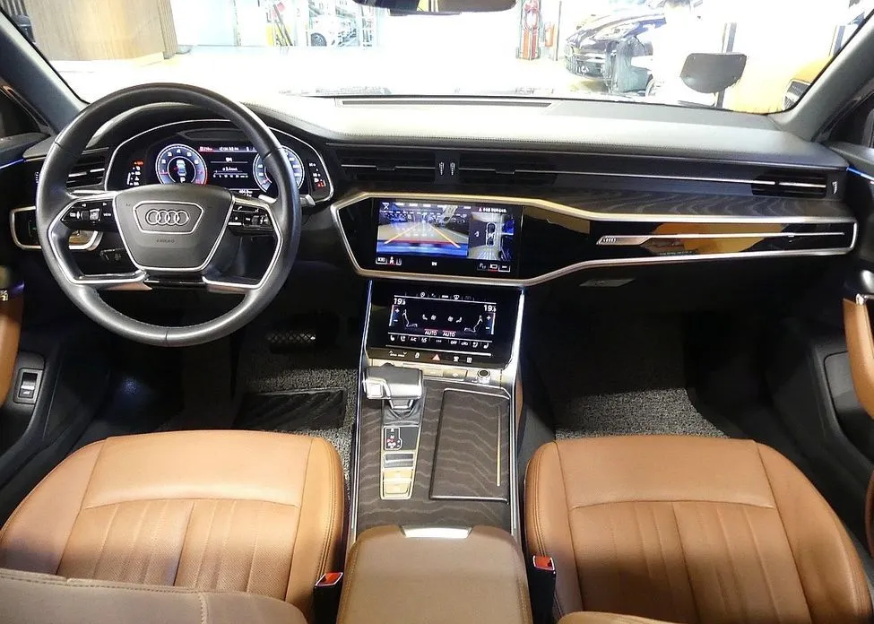 Audi A6 — фото 8